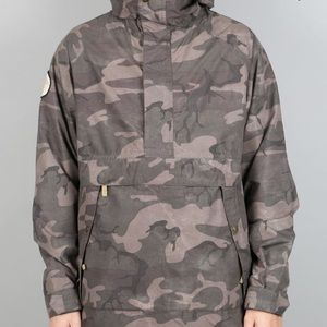 Burton men’s snowboarding/ski jacket